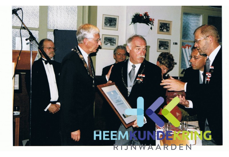 1998-0831 (2)